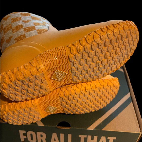 Muck Boots NWT - Picture 4 of 6